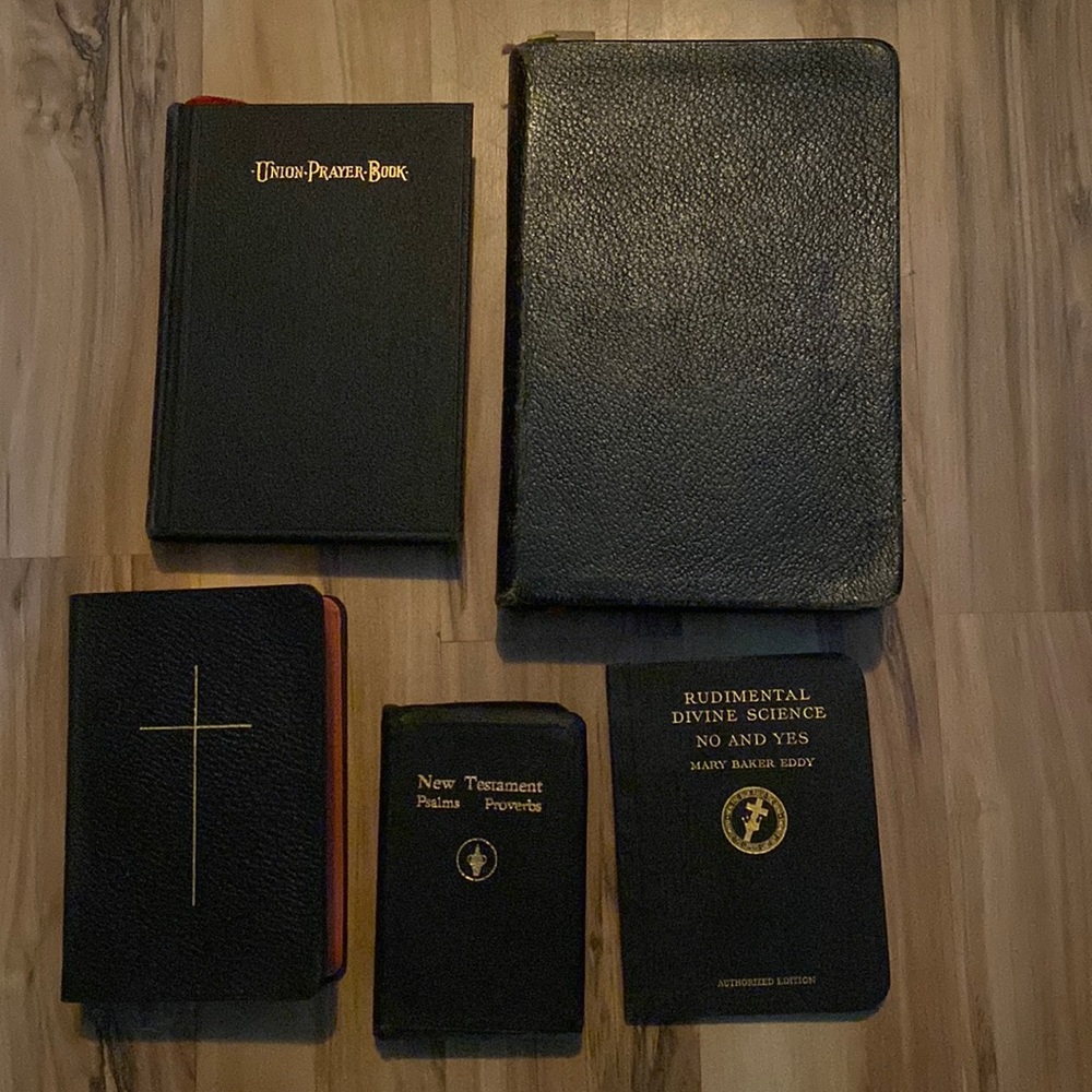 Bible / prayer books